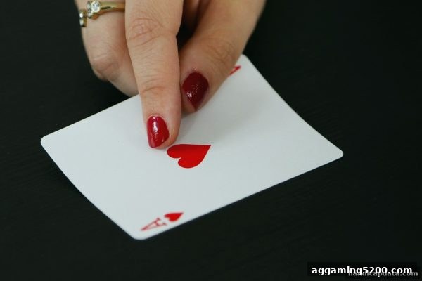 棋牌胜率提升之道：让球盘平台助你精准把握实时数据与实战技巧
